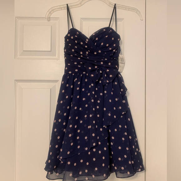 B Darlin Dresses & Skirts - B Darlin size 1/2 Junior dress NWT